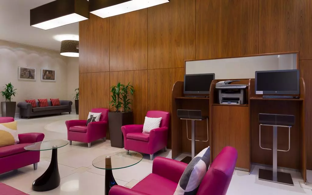 هتل کورت یارد بای ماریوت واسیلی وسکی سنت پترزبورگ - مهرپرواز